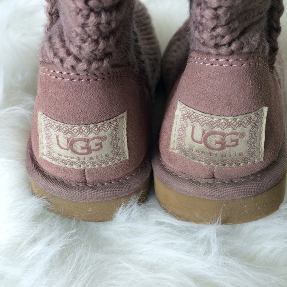 UGG Classic Cardy Lavender, Size 5 - Picture 2 of 4